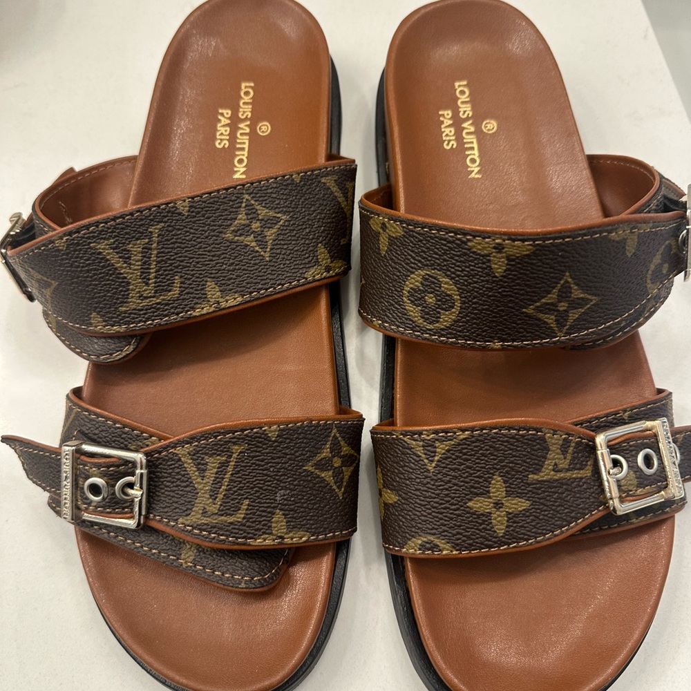 Women’s sandal